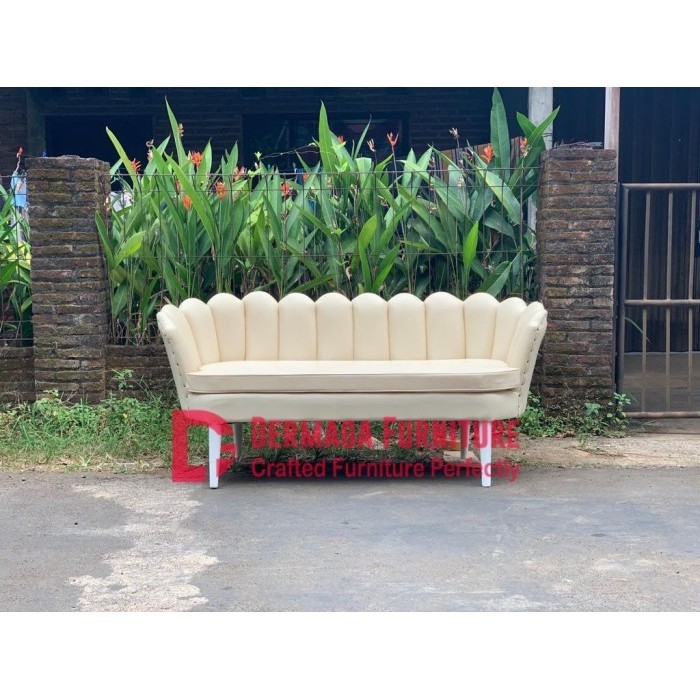 READY STOCK SOFA KERANG BUNGKUS MAHONI SIAP PAKAI JOK KAIN OSCAR CREAM NADELLAAN FURNITURE JEPARA