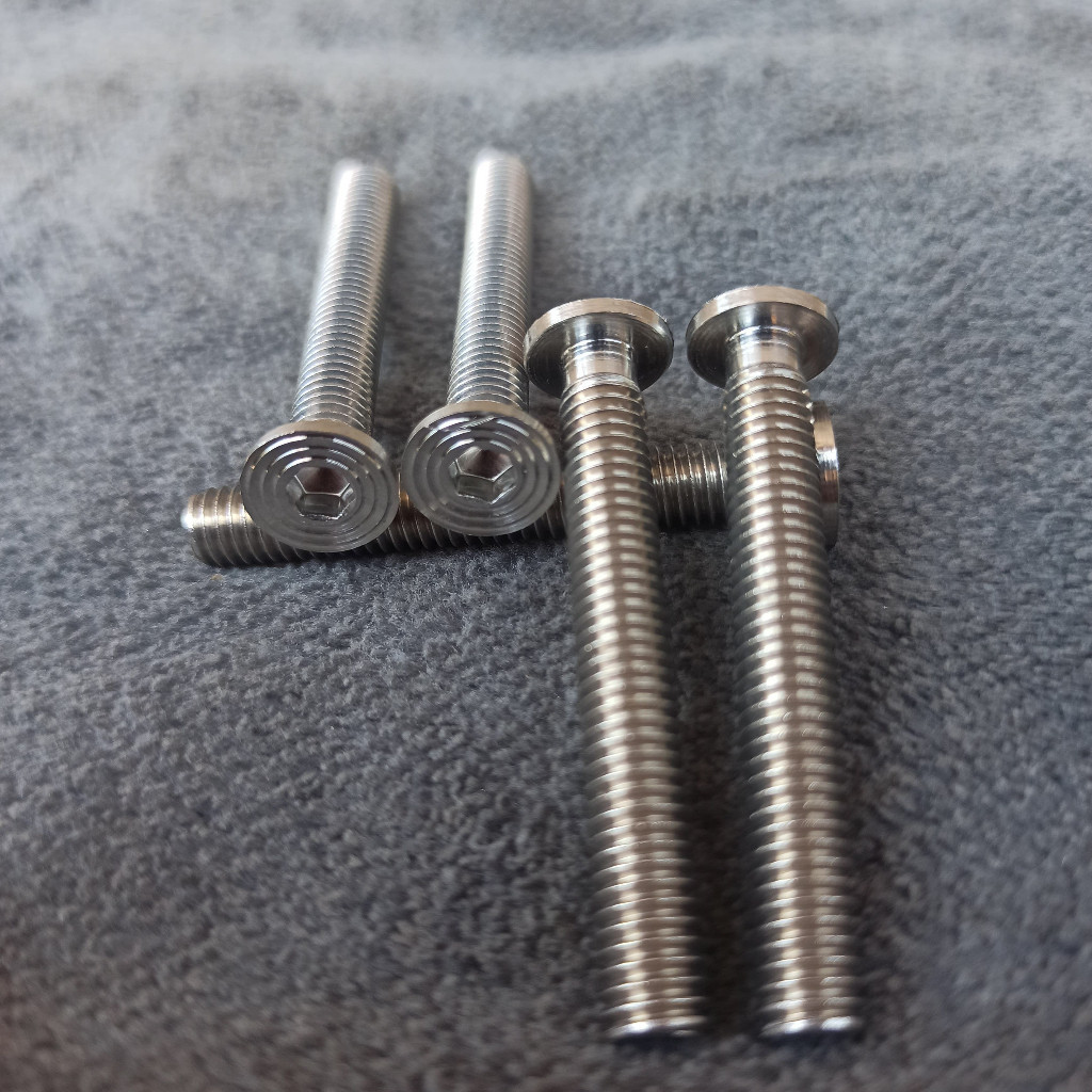 Baut breket kaliper ,baut kaliper satria fu ,satria stainless custom handmade Custom Bubut Handmade