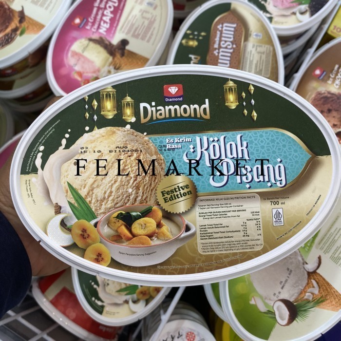 

Diamond Ice Cream Kolak Pisang / Es Krim Rasa Kolak Pisang / 700 ml