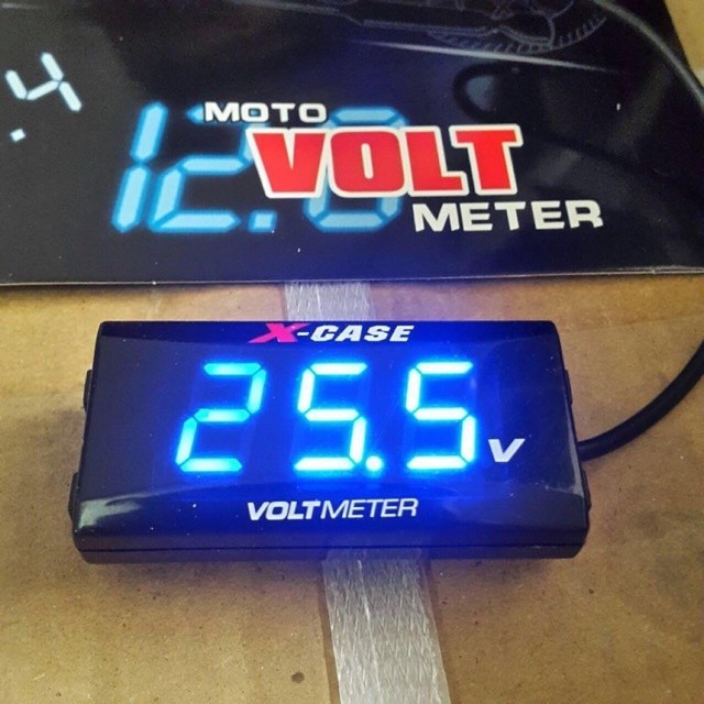 Voltmeter Xcase - Voltmeter Aki - Pengukur Daya Aki - Volt Meter Aki 12 Volt 6296 X-case