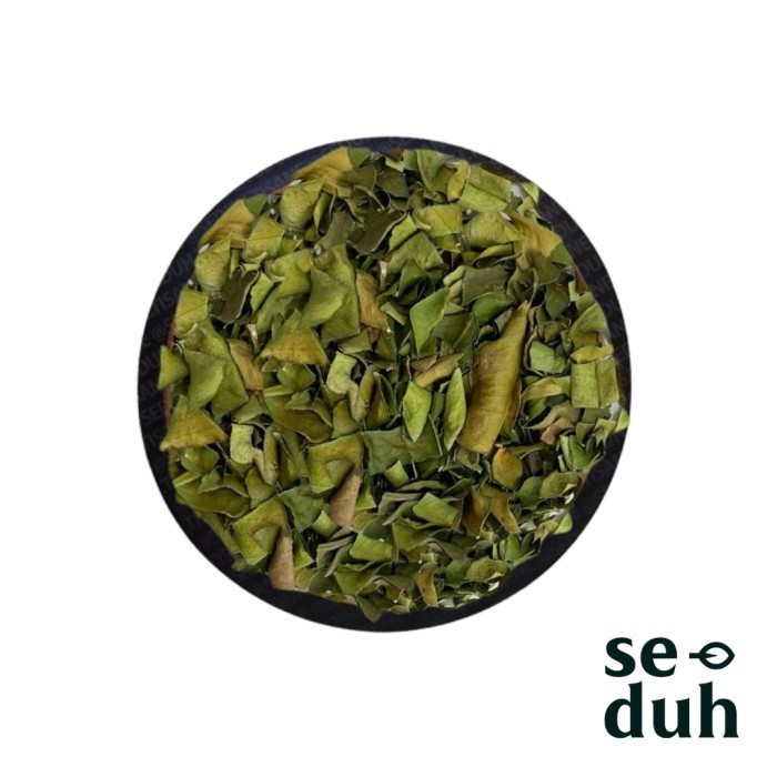 

Daun Jeruk Bits / Dried Kaffir Lime Leaves Bits 10 gram