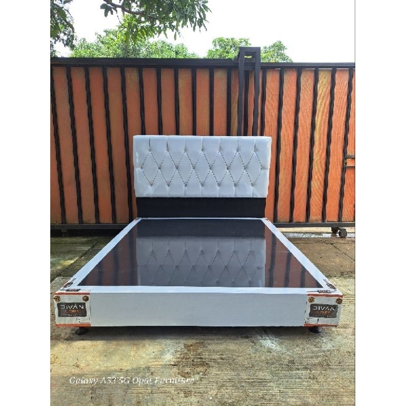 Divan 180x200 Minimalis Divan Kasur No 1 Divan Ranjang Termurah Bergaransi