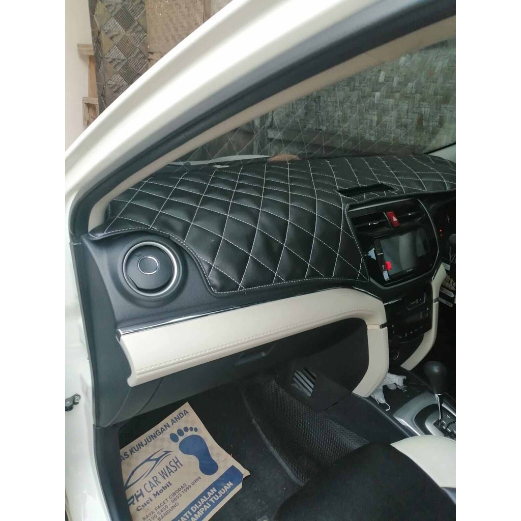 dasbor mobil kulit brkualitas bagus alas dashboard mobil toyota rush terios 2019 /2023