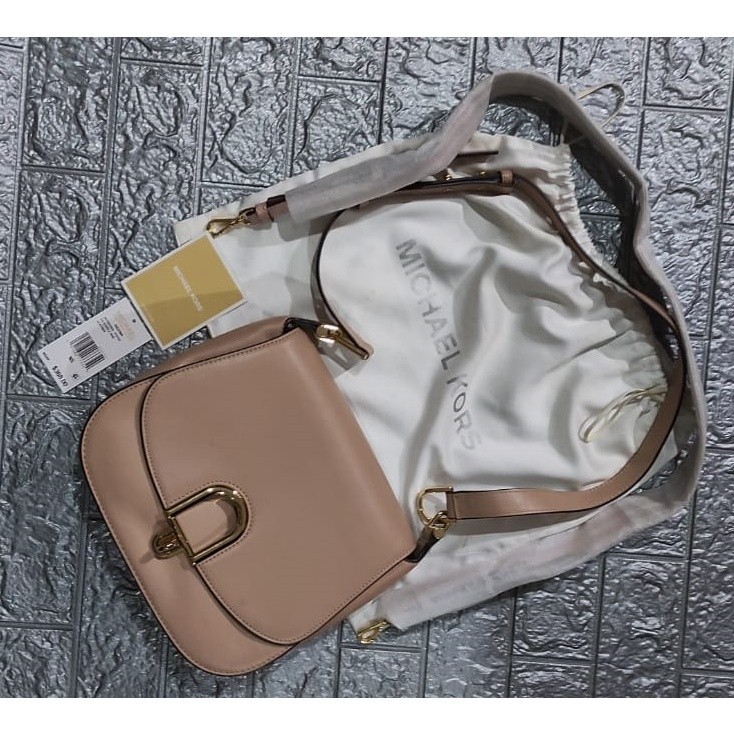 LA Michael kors MK cora large zip pouchette leather Shoulder (authentic / original )