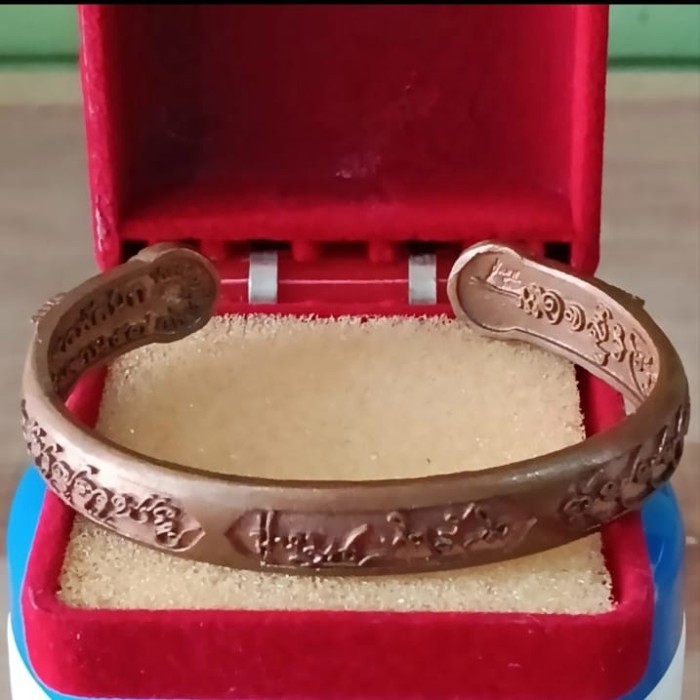 BRACELET MILLIONAIRE ATTRACT MONEY AND SUPPORT PROTECTION