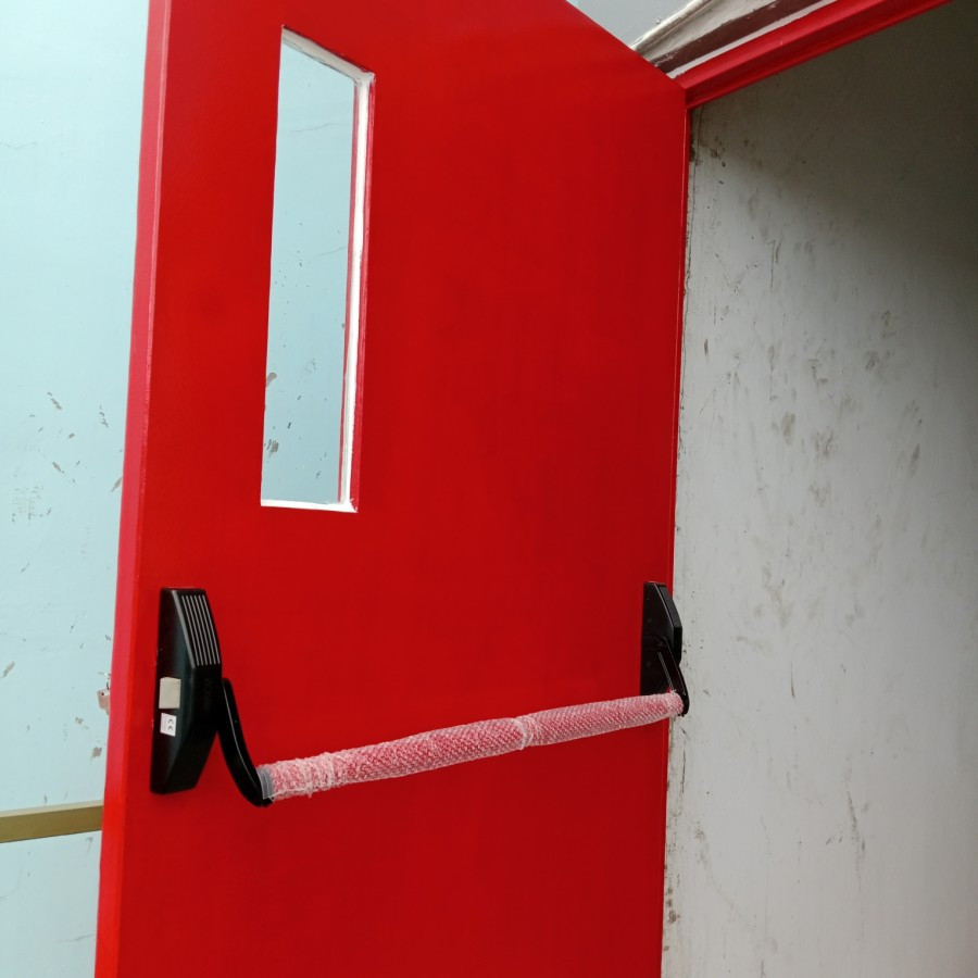 Pintu darurat emergency door hollow besi tebal plat tebal standar keamanan gedung