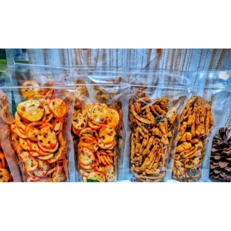 

PROMO PUNCAK ANEKA SEBLAK BASRENG/MAKARONI/K.BAWANG/SIOMAY PEDAS DAUN JERUK KEMASAN 60gram STOK TERBATAS