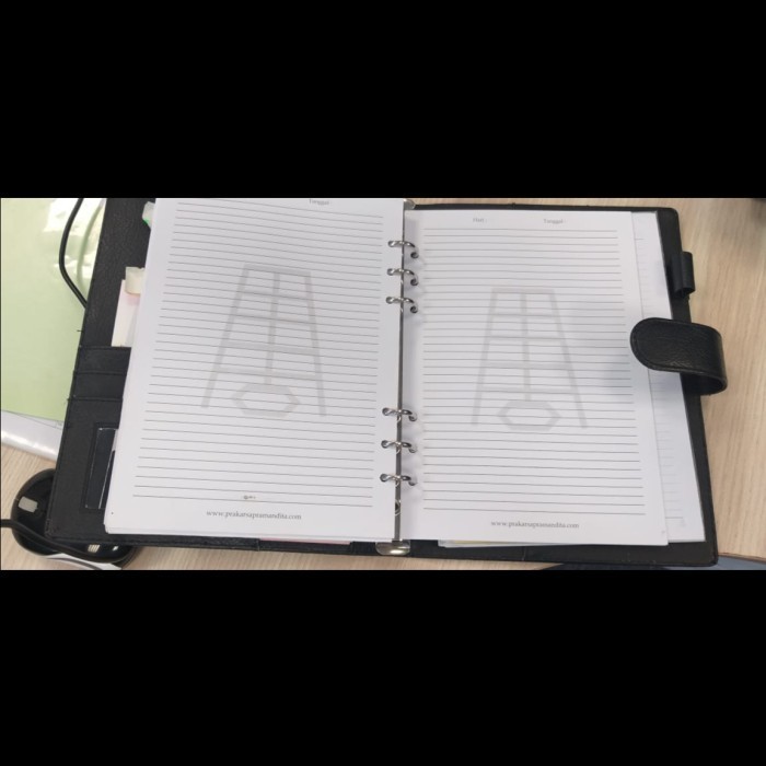 

Buku Agenda A5 2023