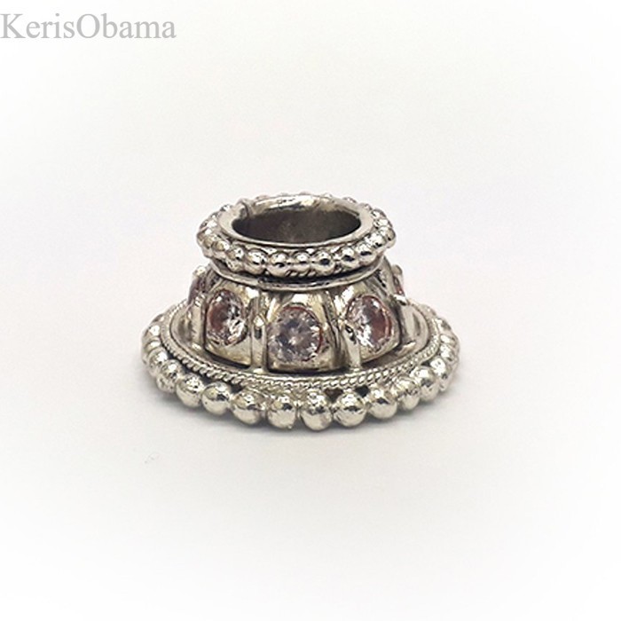 

Mendak Cincin Keris Model Kendhit Sepuhan Warna Perak murah
