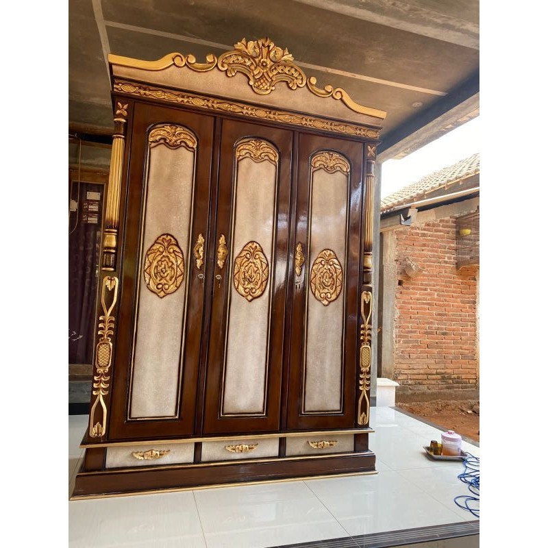 Lemari pakaian jati asli Jepara / Lemari cinta pintu 3 kayu jati