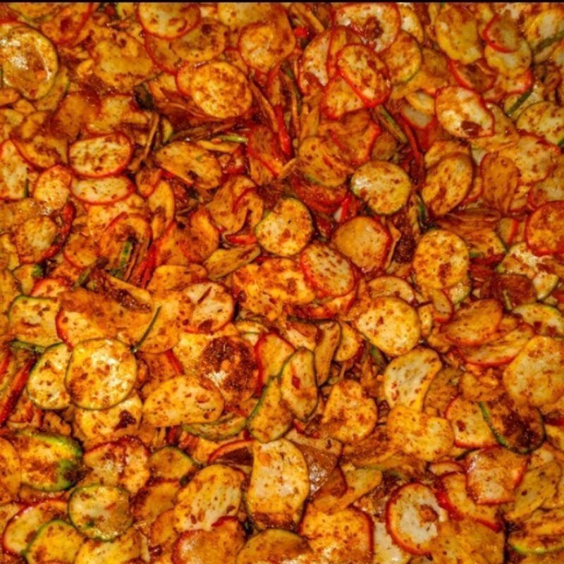 

Cemilan 250GR SEBLAK KERING BULAT DAUN JERUK Kriukk snack Food