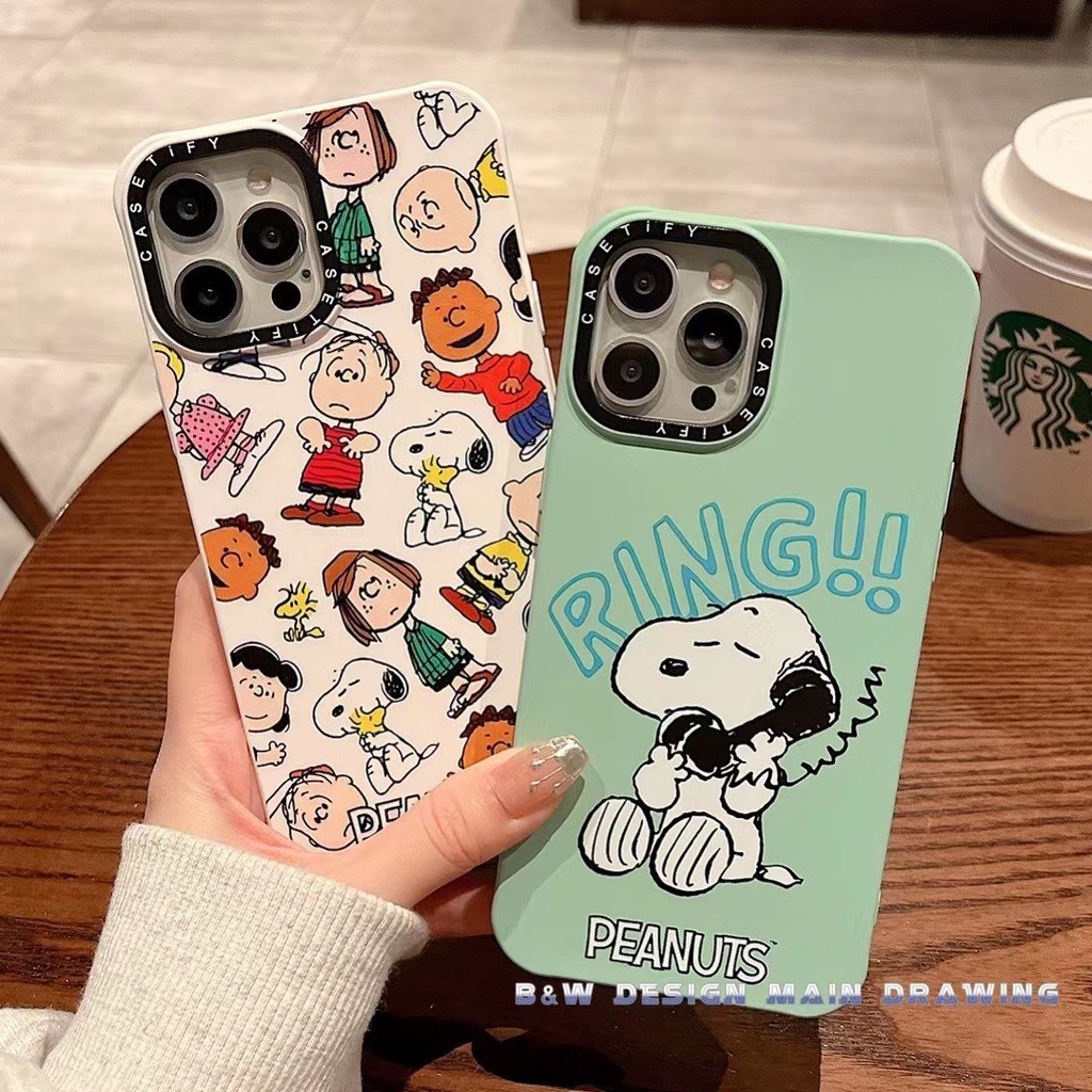 ♚ CASETiFY Peanuts Comics Cute Snoopy Phone Case Compatible For iPhone 14 13 12 Pro Max 11 Pro Max X XR XS MAX 7 8 Plus Case Flannel Silicone Protection Shockproof Soft Cover ☨