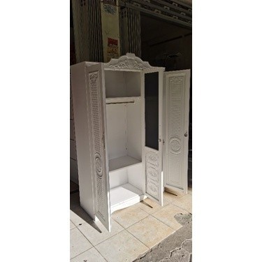 

PROMO SPESIAL lemari besi 3 pintu putih clasic