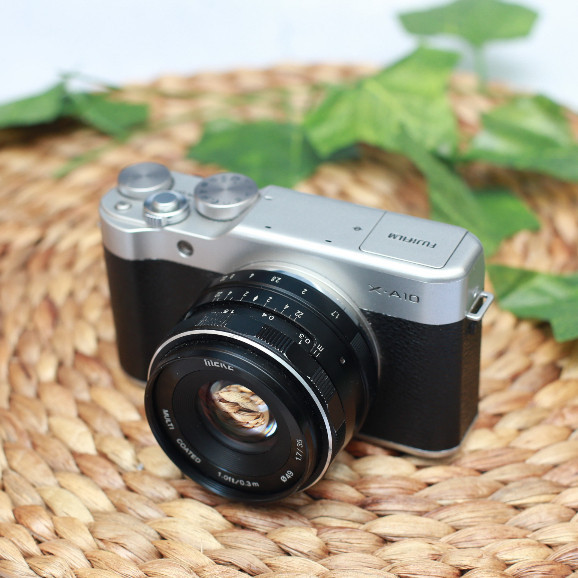Fujifilm XA10 Lensa Fix 35mm F1.7 Kamera Mirrorless - Paket Bokeh