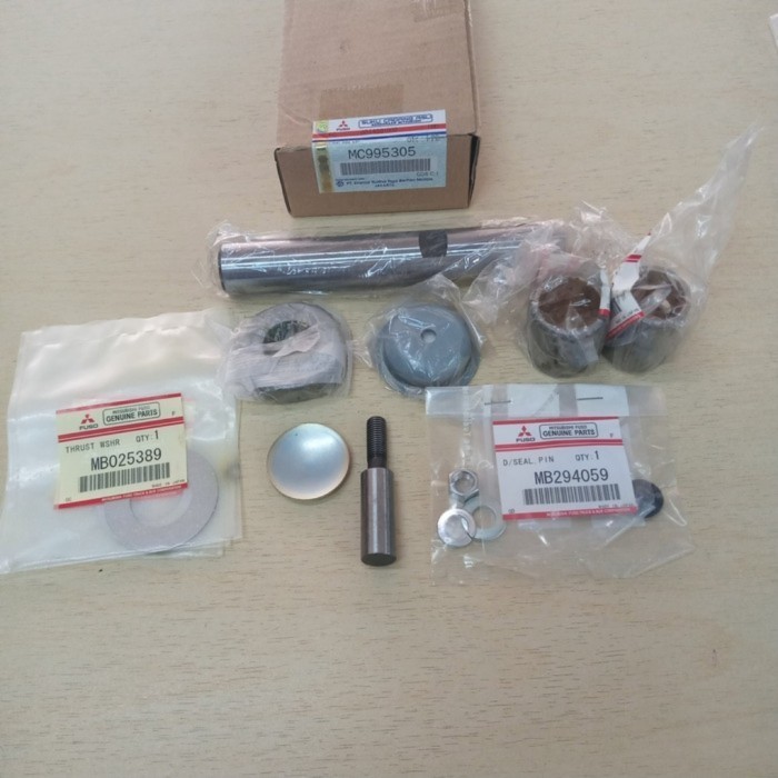 King Pin Set Canter/Ragasa Original 100% Mitsubishi MC995305