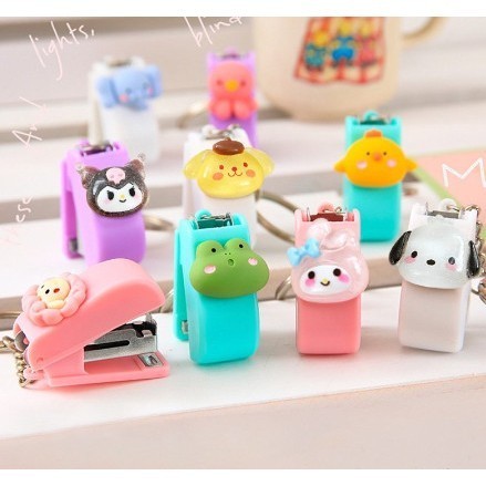 

【HBM】Staples Mini Karakter Stapler Gantungan Kunci Tas Lucu Steples Penjilid Buku Stapler Mini