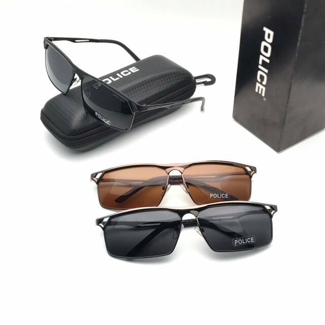 KACAMATA FASHION PRIA POLICE 2901
LENSA POLARIZED ANTI SILAU UV FRAME TITANIUM ORIGINAL FULLSET . .