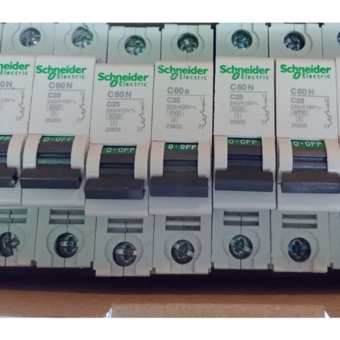 MCB Schneider C60N/C60A 1P 25A kepala hitam - 6Amper
