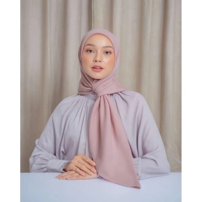 Heaven Lights HL Voal Jilbab Segiempat Wanita - Black