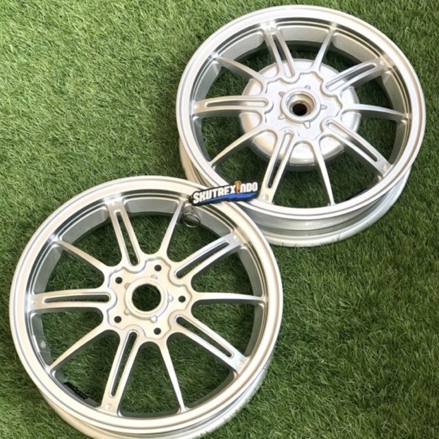 Velg Riezto Model Drag Silver Vespa Sprint Primavera S LX