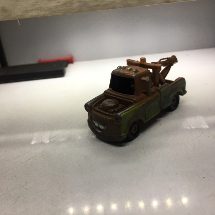 Tomica cars mater diecast loose junk -OS25