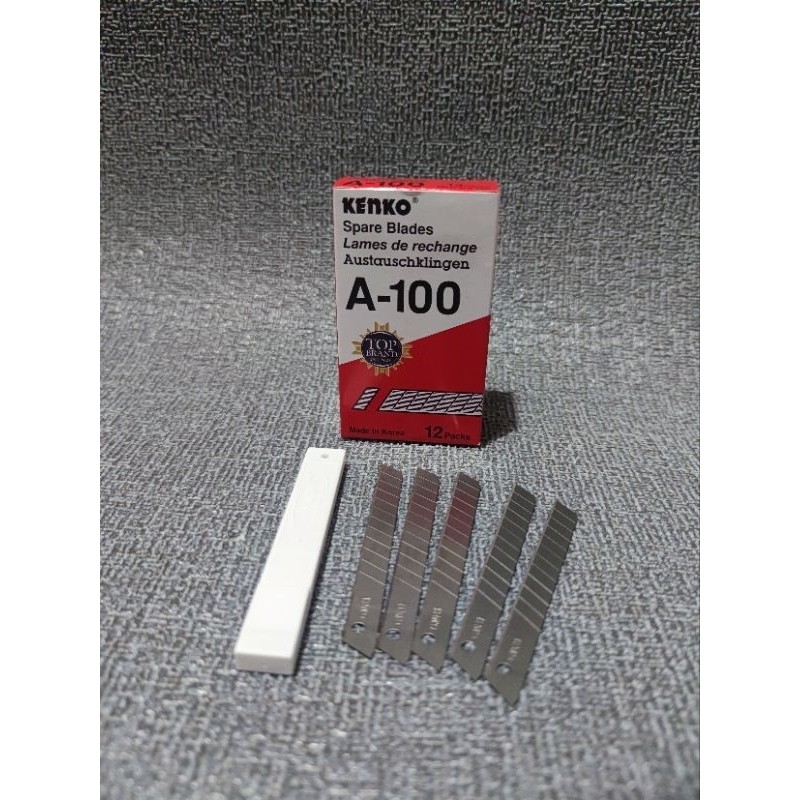 

ISI CUTTER KENKO A 100 REFILL CUTTER KECIL / 1 BOX PUTIH ISI 5 BUAH