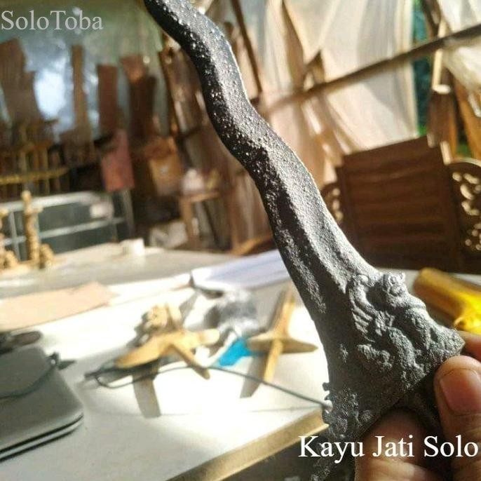

Terlaris keris singo amboro keleng baja gonjo iras antik
