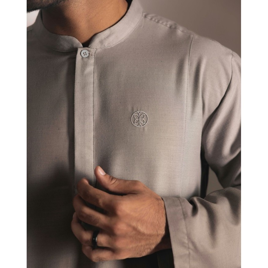 Gerai Hawa - Bilal Gamis Pria Jubah Lengan Panjang Mewah - Metamorfosa - Clay, S