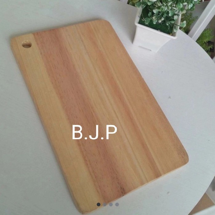 Talenan Kayu Bolong Segi Besar