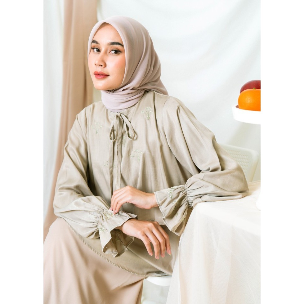 Blouse Polos - Pyrus Plain Blouse (L-XL)