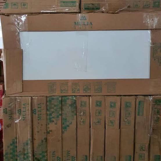 Mulia Keramik 30x60 Putih Polos Glossy White Gloss Dinding