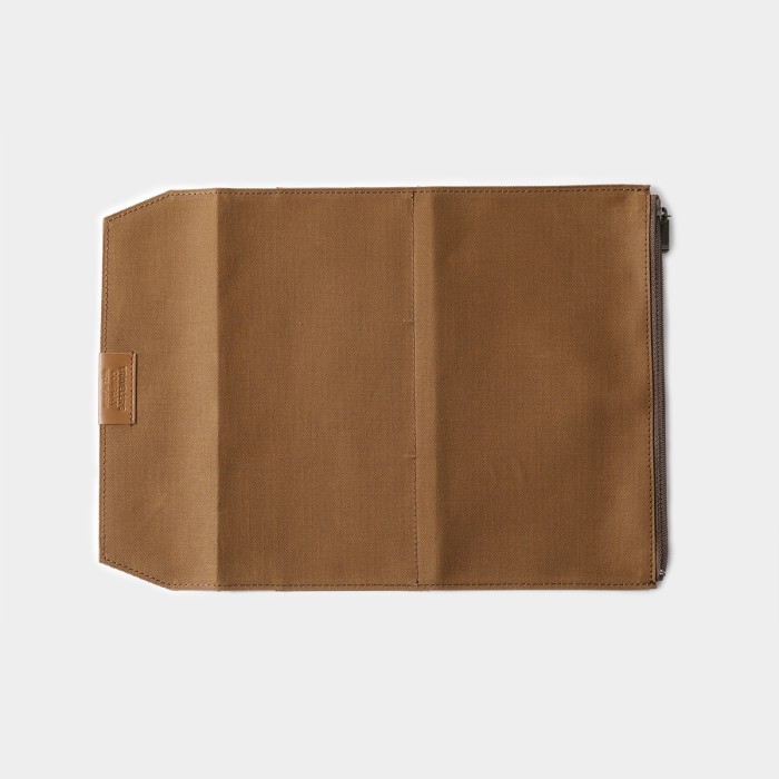 

ANDMA Traveler's Notebook Cotton Zipper Case Regular Size | Olive / Beige / Tea | Travelers Factory Papercloth Wallet | Ready Stock Handcarry Japan - Tea (Coklat)