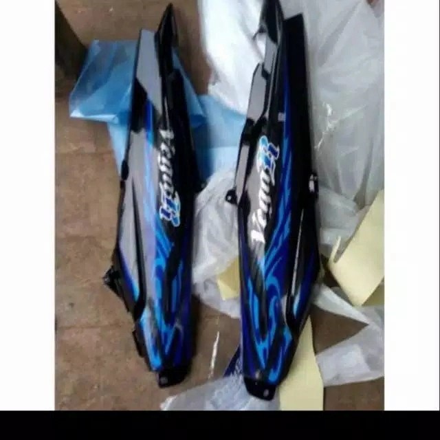 Body belakang Vega R New hitam biru