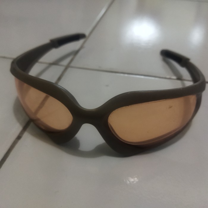 Kacamata Nerf bekas