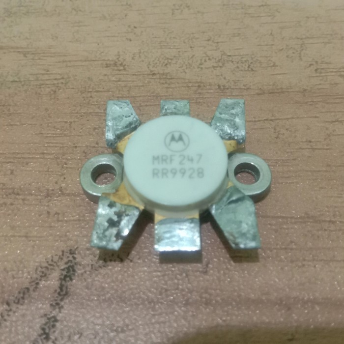 Asli MRF247 Mrf247 MRF 247 20A 75W 175MHz transistor Daya RF NPN used