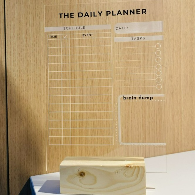 

The Daily Planner Acrylic Akrilik Free Marker dan Kayu Penyangga
