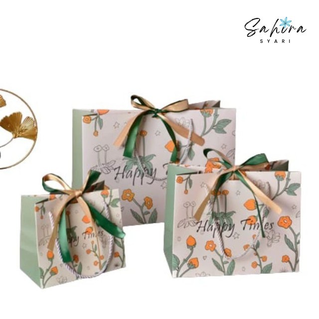 

GIFT HAMPERS PAPER BAG MUKENA TRAVEL ALIF MINI/TAS KADO(INCLUDE GIFT CARD) sahira syari