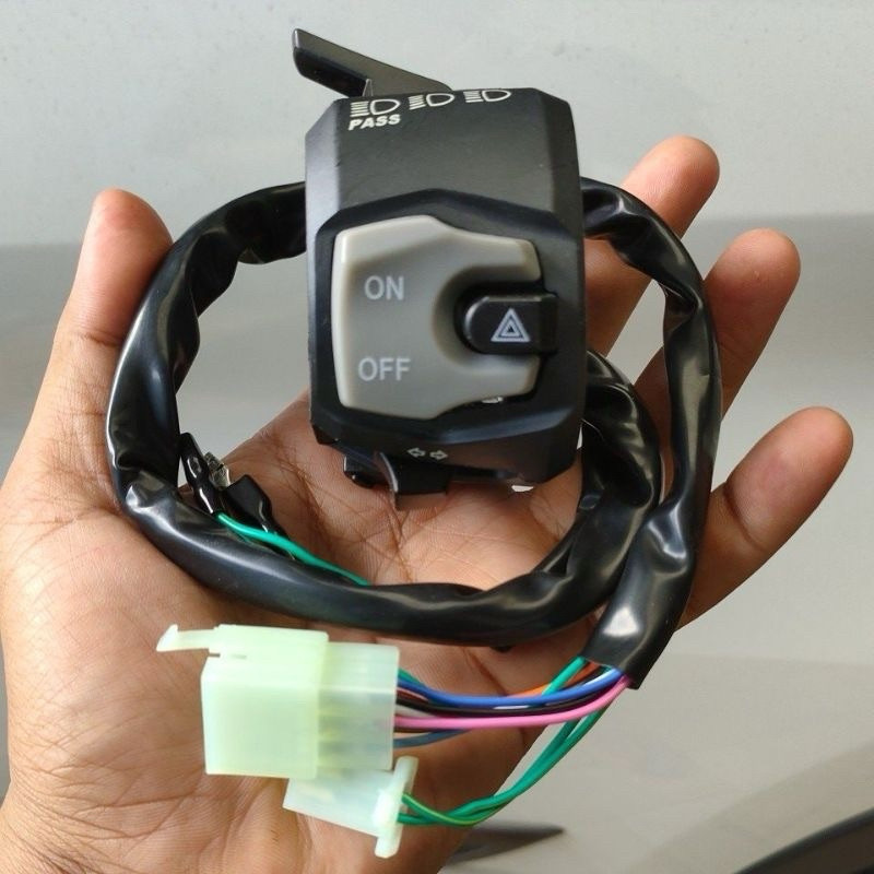 Saklar Kiri GSX 1000 Saklar Holder Kiri Plus Hazard Dim Model GSX 1000 Universal