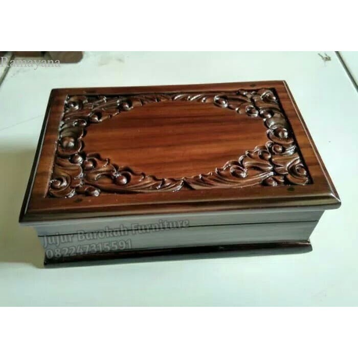 

Kotak Tempat Perhiasan Ukir Kayu Jujur Barokah Furniture Jepara Murah