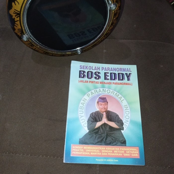 Sekolah Paranormal Bos Eddy