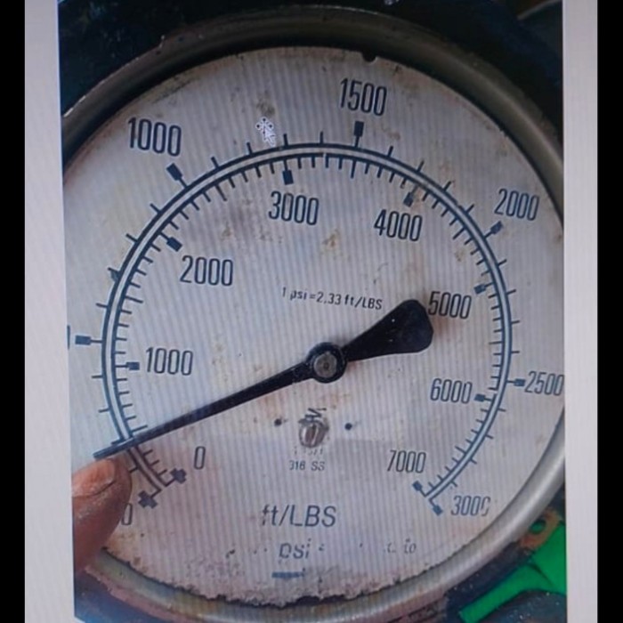 WIKA D 4" 0-3000psi/7000ft/LBS, drat 1/2"NPT Full SS Payung + Gliserin