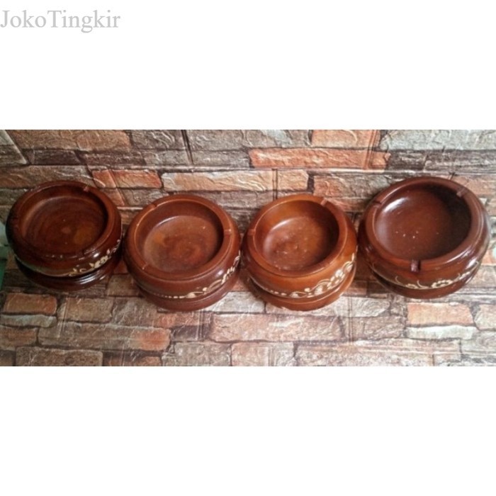 

Produk Asbak Kayu Jati Ukir / Asbak Kayu Jati Unik Termurah Kualitas murah