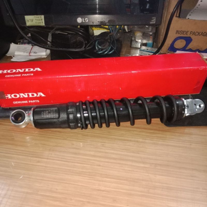 SHOCKBREAKER SHOCK BEKER BELAKANG K93 SCOOPY FI ESP NEW DONAT RING 12 ORIGINAL ORI ASLI HONDA AHM HG