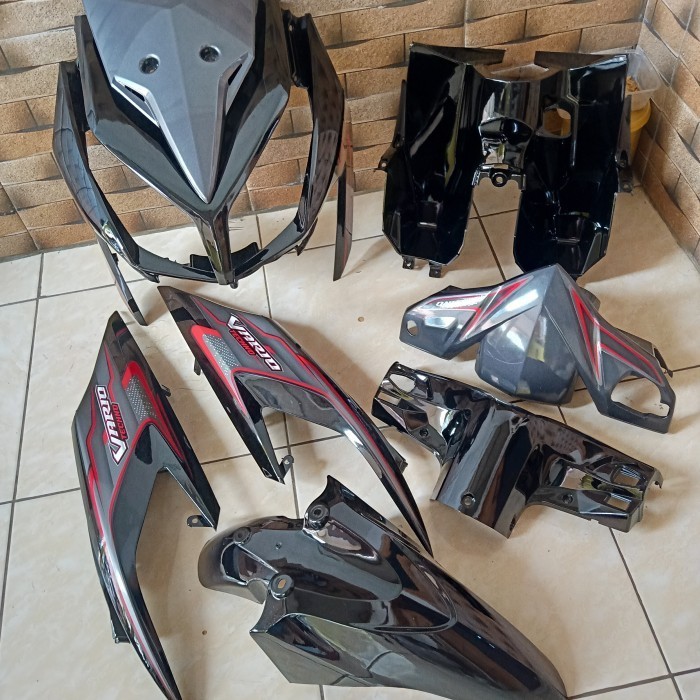 Full body halus Vario techno 110 karbu hitam abu