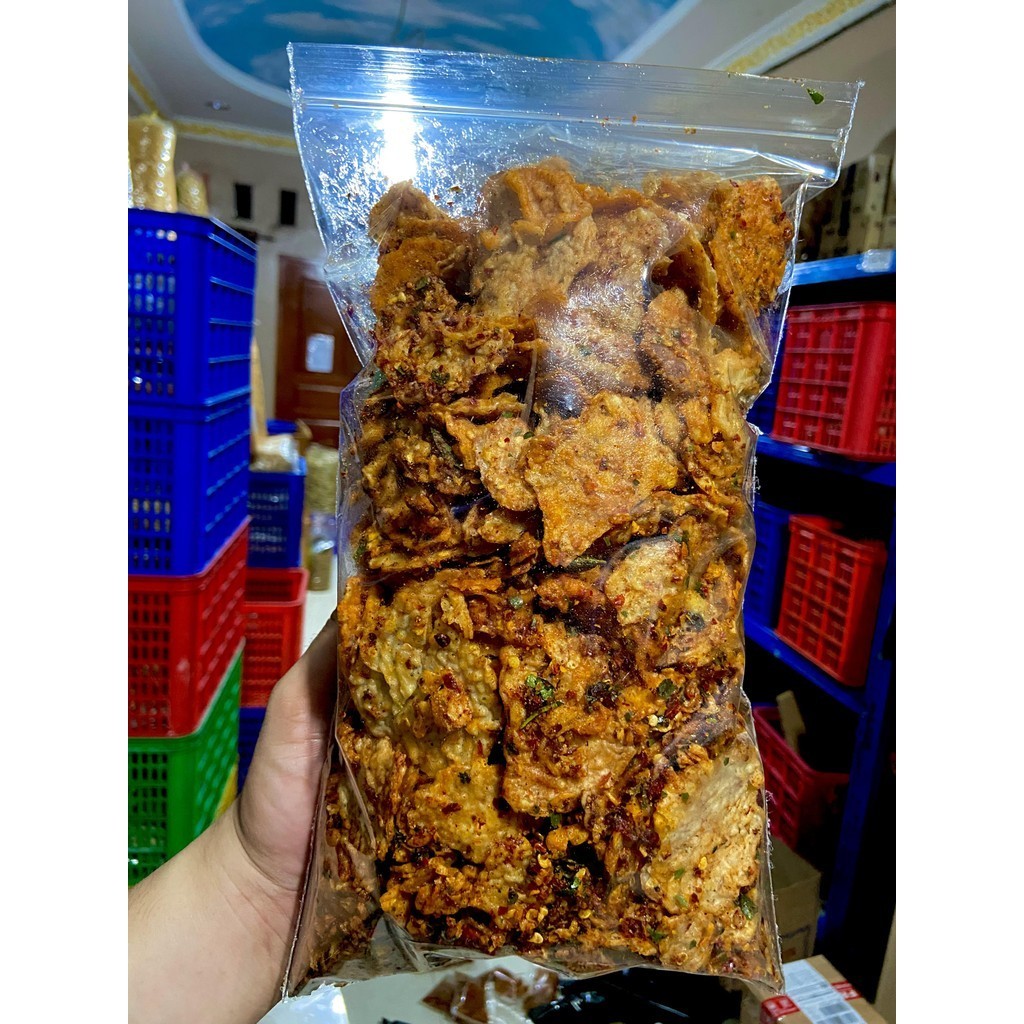 

TEMPE PEDAS DAUN JERUK 150 GRAM
