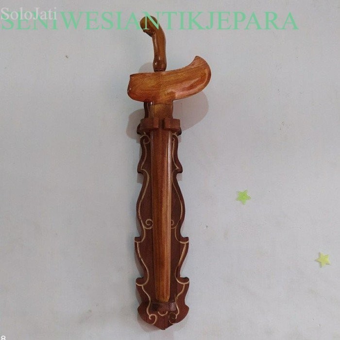

promo termurah blawong jagrak tempat keris tempel dinding bahan kayu antik