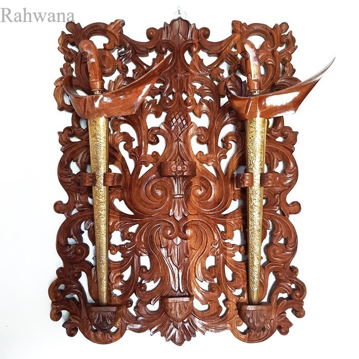 

Blawong Keris Isi 3 Kayu Jati Ukir Lung Pajangan Tempel Dinding Tembok murah