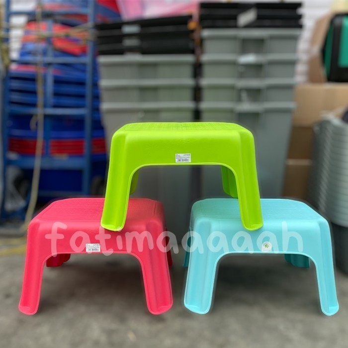 Bangku Jongkok Plastik Meja Ngaji GREEN LEAF - RANDOM