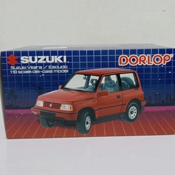 Diecast  Dorlop Suzuki Vitara /Escudo 1:18 RHD Red -DLSU-1000