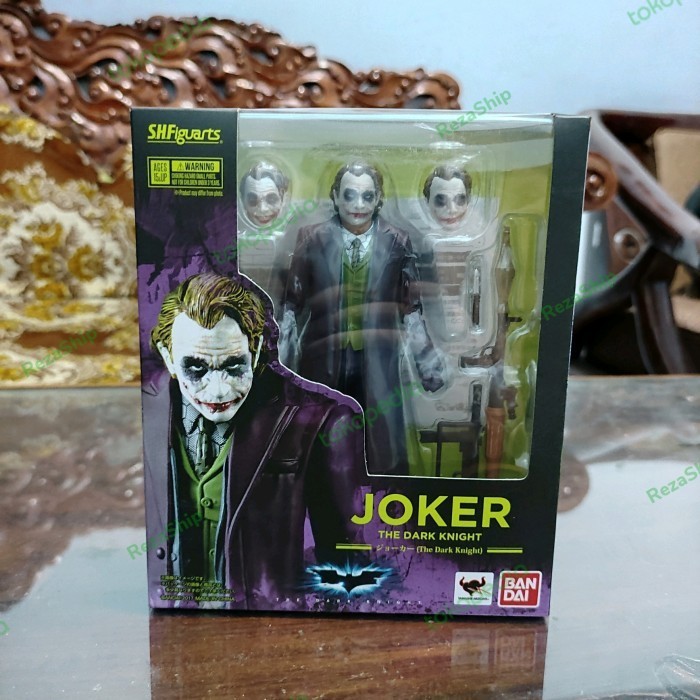 Shf Joker batman The Dark Knight original bandai not mafex mezco